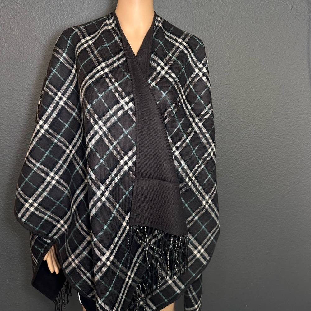 New Burberry Check Reversible Cape Cloak Cape Shawl Women In Color Otter
